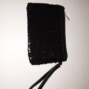 Magic Sequin Wristlet - Black/Silver